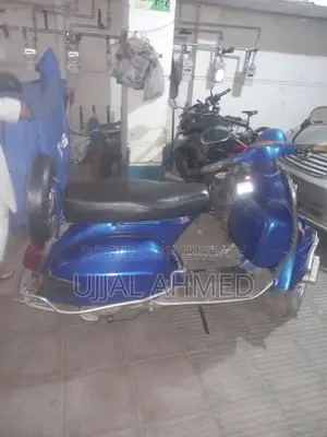 Bajaj Vespa . 1997