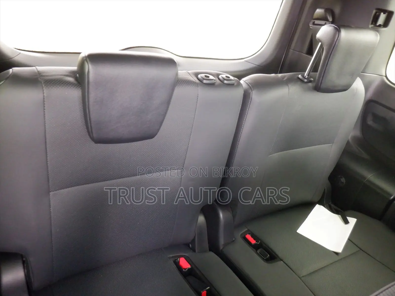 Toyota Esquire GI, HYBRID 2021