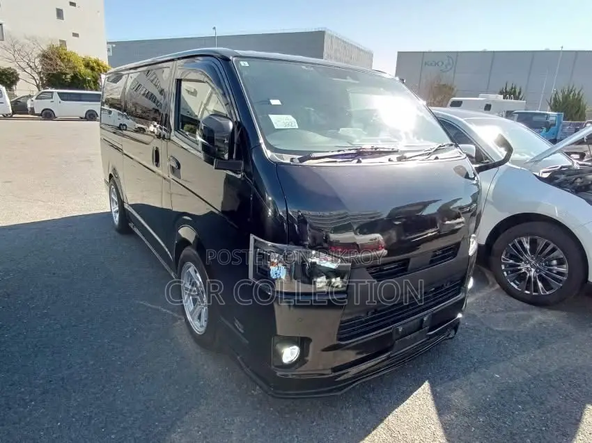 Toyota Hiace Super GL Power Door 2022
