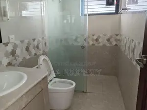 Rent Apartment 4-Bed 2-Carpark 3900sqft Gulshan-2