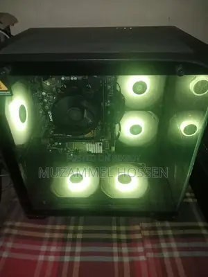 Desktop Computer MSI model 8GB Intel Celeron SSD 256GB