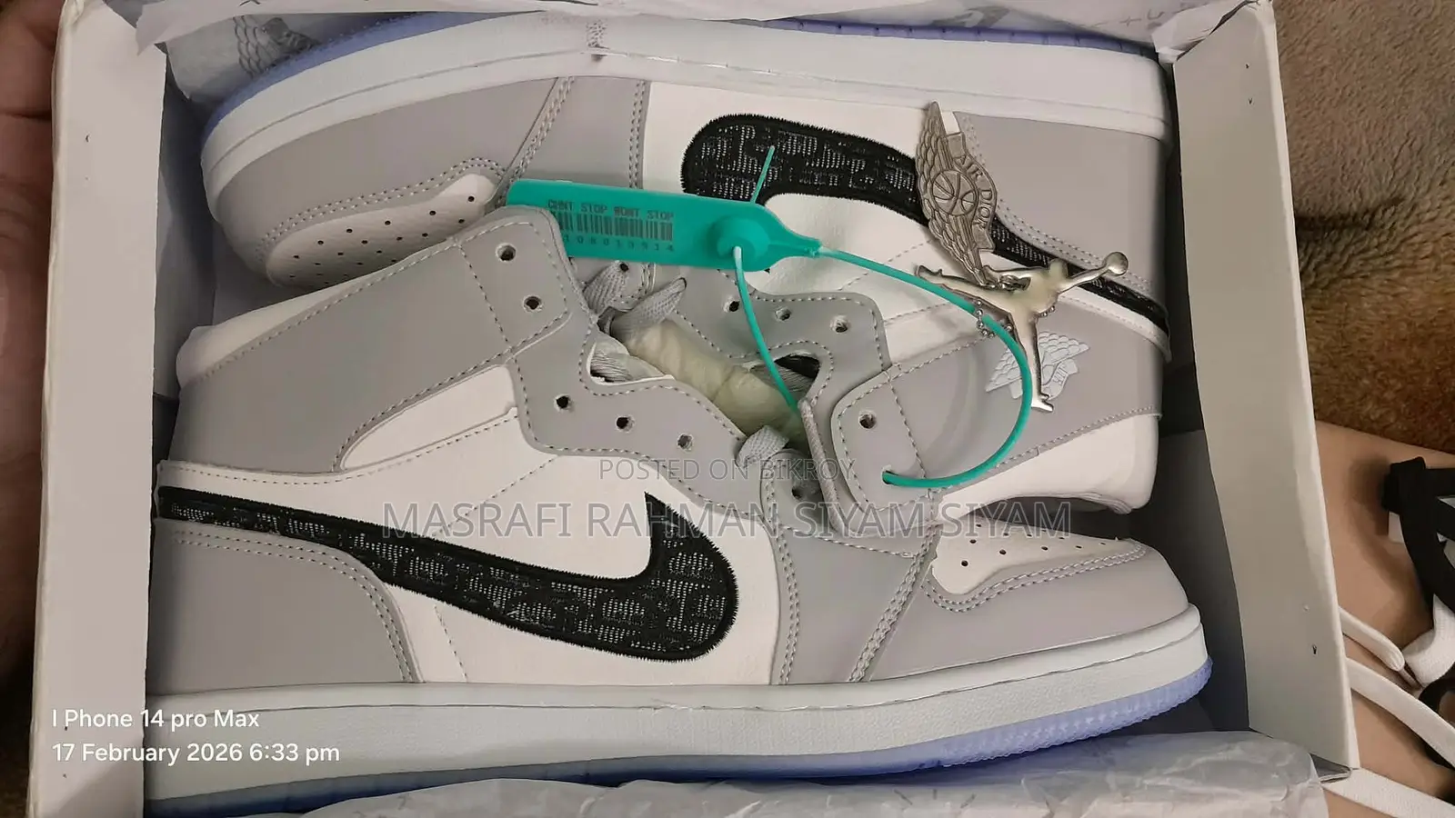 Nike Sneakers