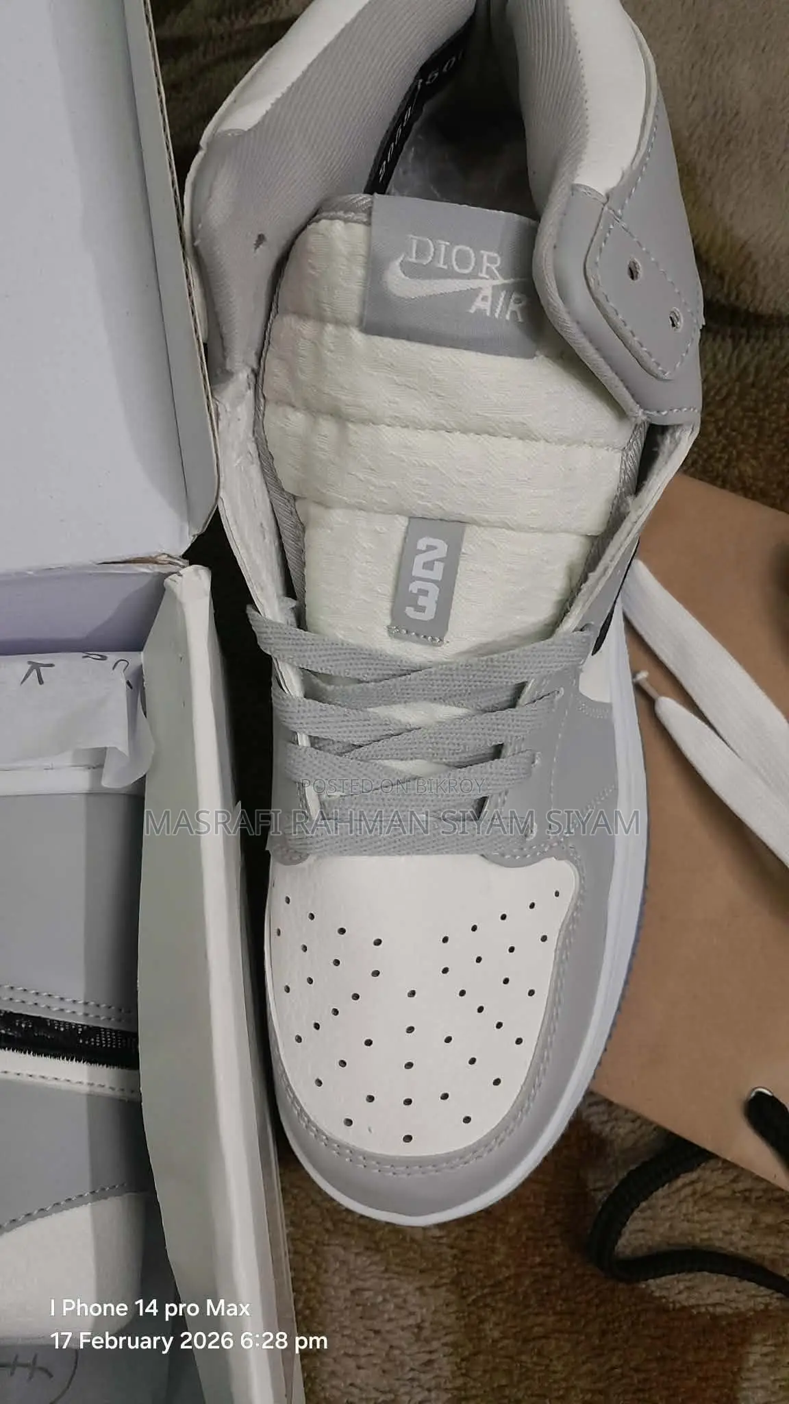Nike Sneakers