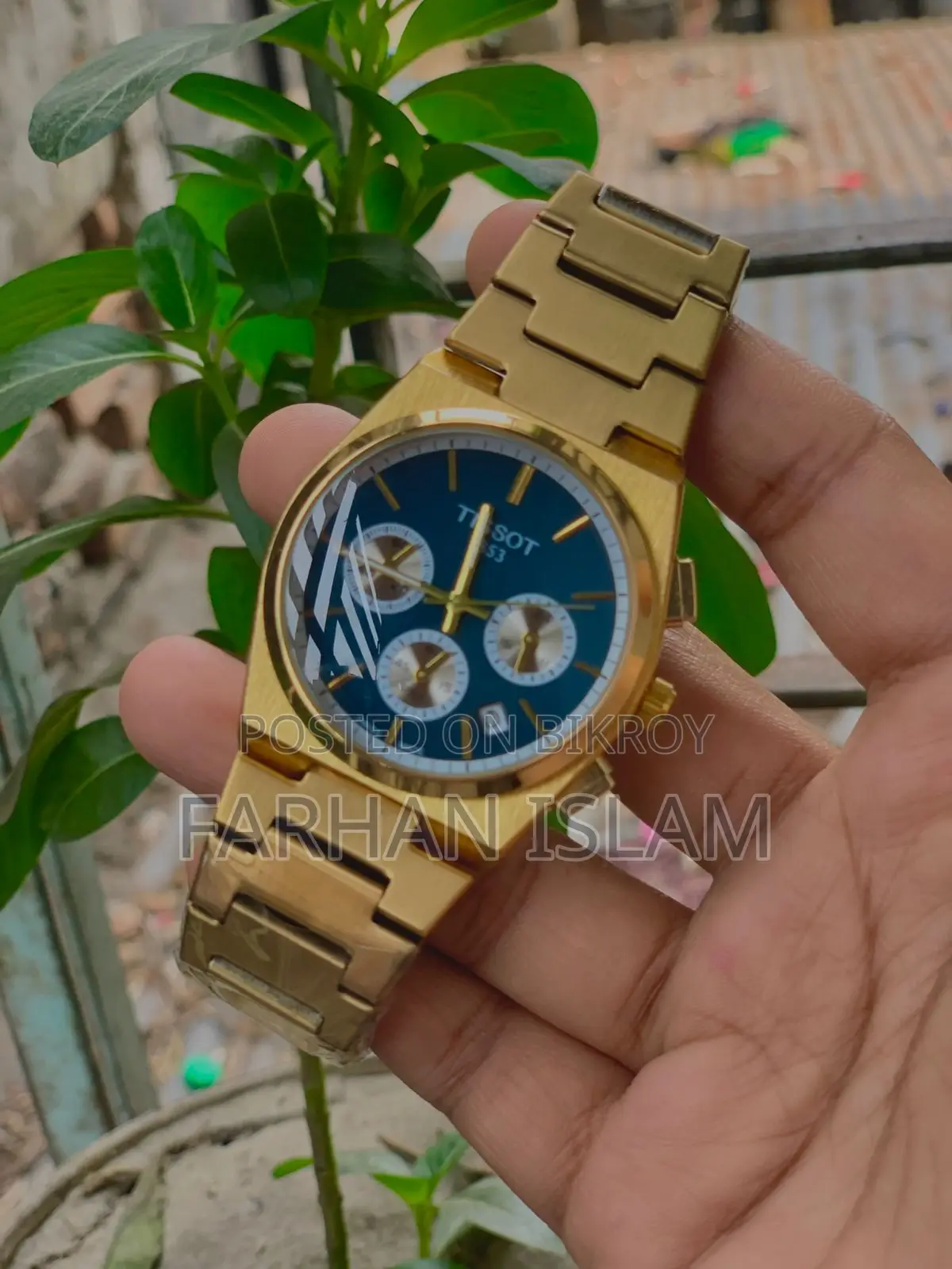 নতুন গোল্ডেন কালারের Tissot ঘড়ি