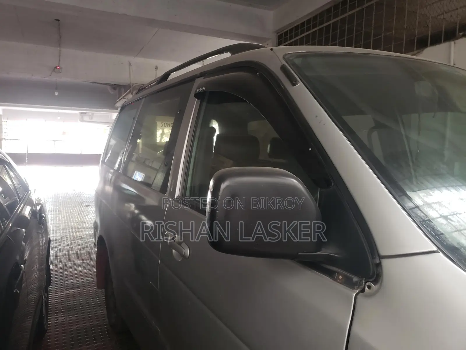 Toyota Noah Townace 2004
