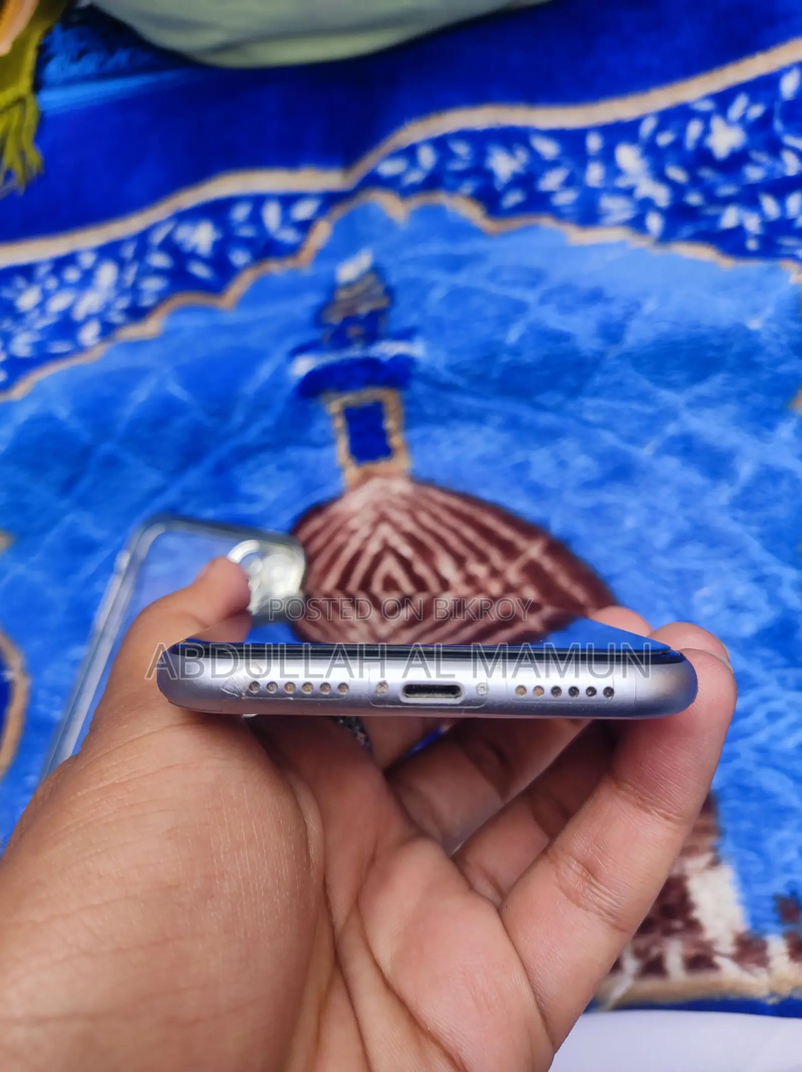 Apple iPhone 11 (Used)