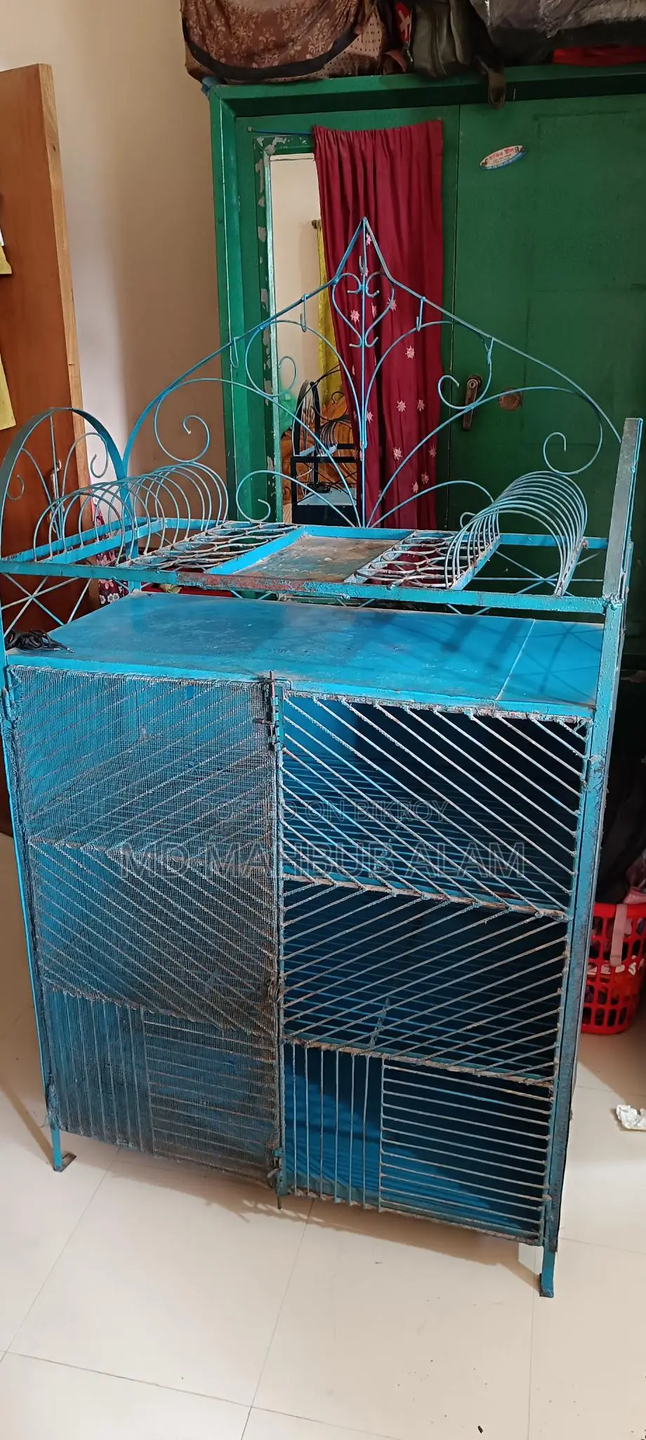 পুরাতন মিটসেফ