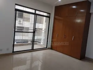 Swmming Pool Gym 4200 Sft Flat Rent At Gulshan North