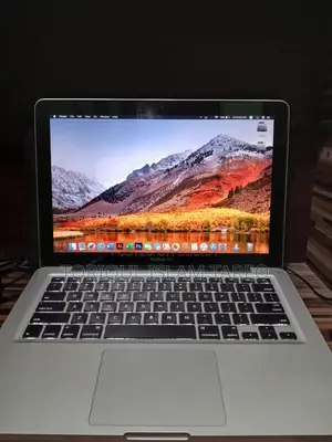 Apple Macbook Pro i7