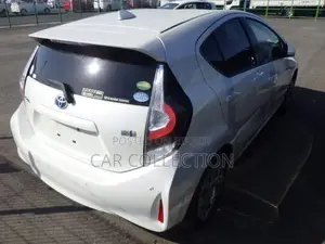Toyota Aqua S Smart Hybrid Pearl 2020