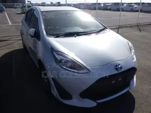 Toyota Aqua S Smart Hybrid Pearl 2020