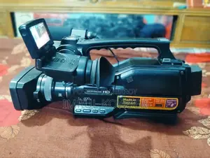 Urgent Sell: Sony HXR-MC2500 Professional Video Camera (Full HD)
