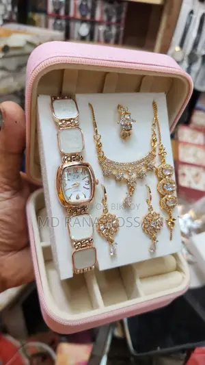 ঘড়ি ও জুয়েলারি সেট