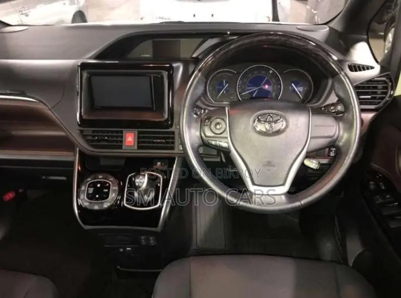 Toyota Esquire Hybrid Gi Pearl 2021
