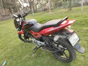 Bajaj Pulsar 150 (2017)