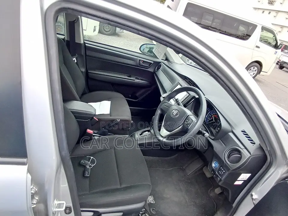 Toyota Axio EX 2021