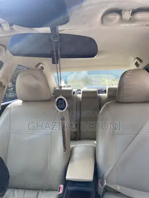 Toyota Premio . 2016