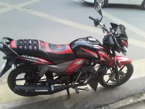 TVS Stryker . 2021