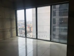 গুলশান এভিনিউতে কমার্শিয়াল স্পেস ভাড়া হবে