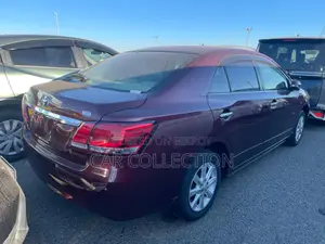Toyota Premio 2021