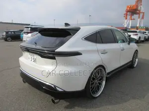 Toyota Harrier 2021