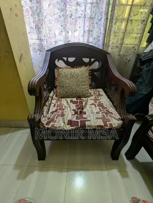 মালয়েশিয়ান কাঠের সোফা