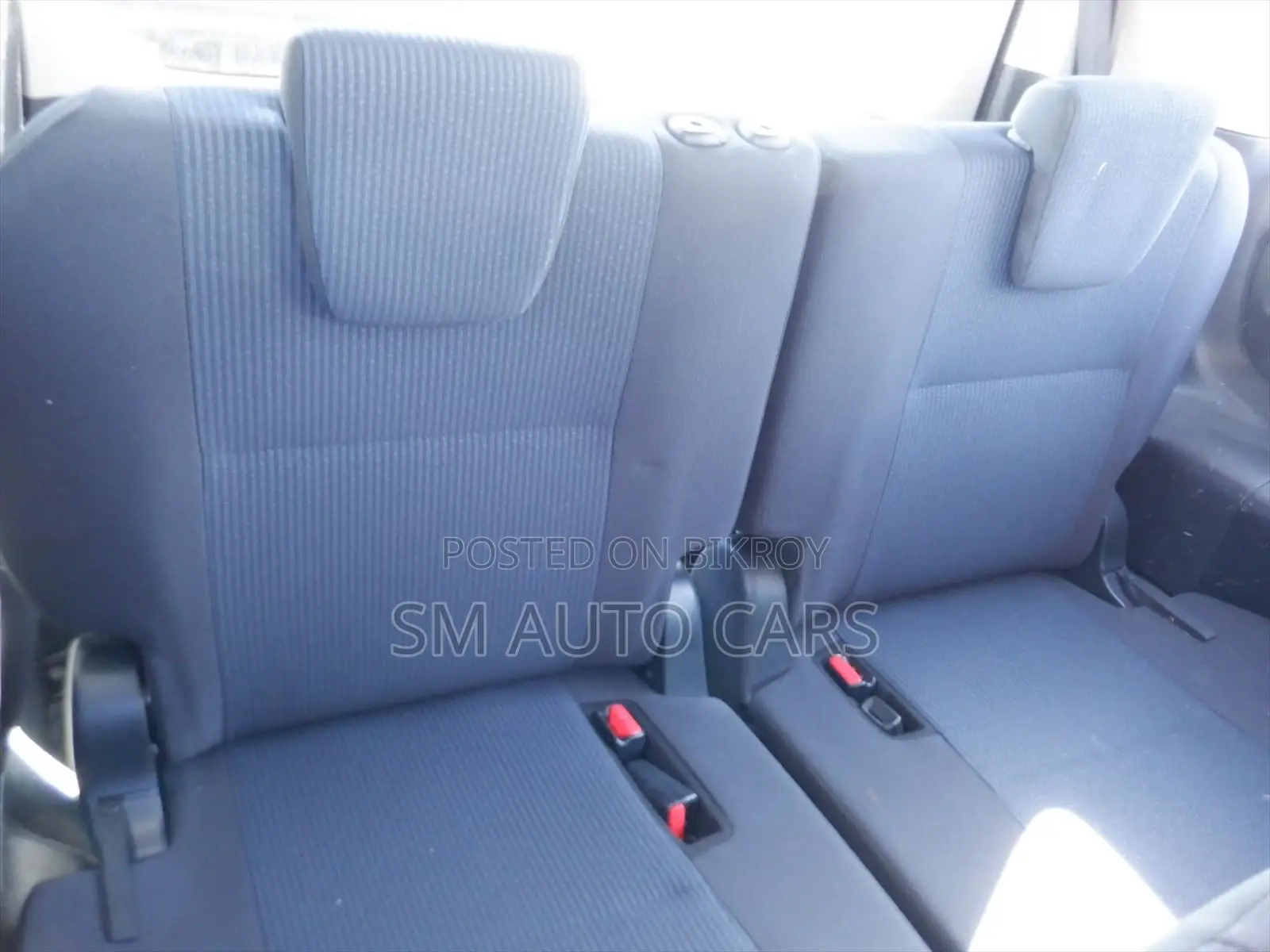 Toyota Noah Non Hybrid X Silver 2020