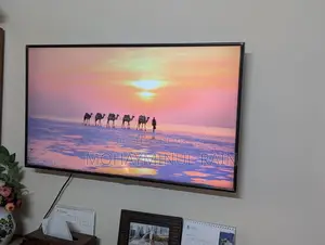 Samsung 43'' 4K Ultra HD Smart TV (7 Series)