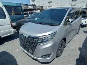 Toyota Esquire GI PREMIUM & LEATHER 2020