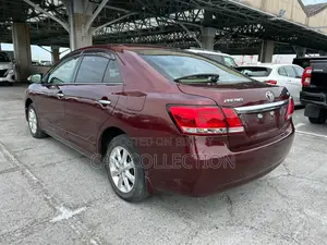 Toyota Premio 2020