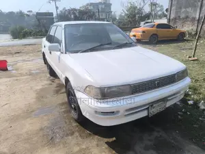 Toyota Corona 1995
