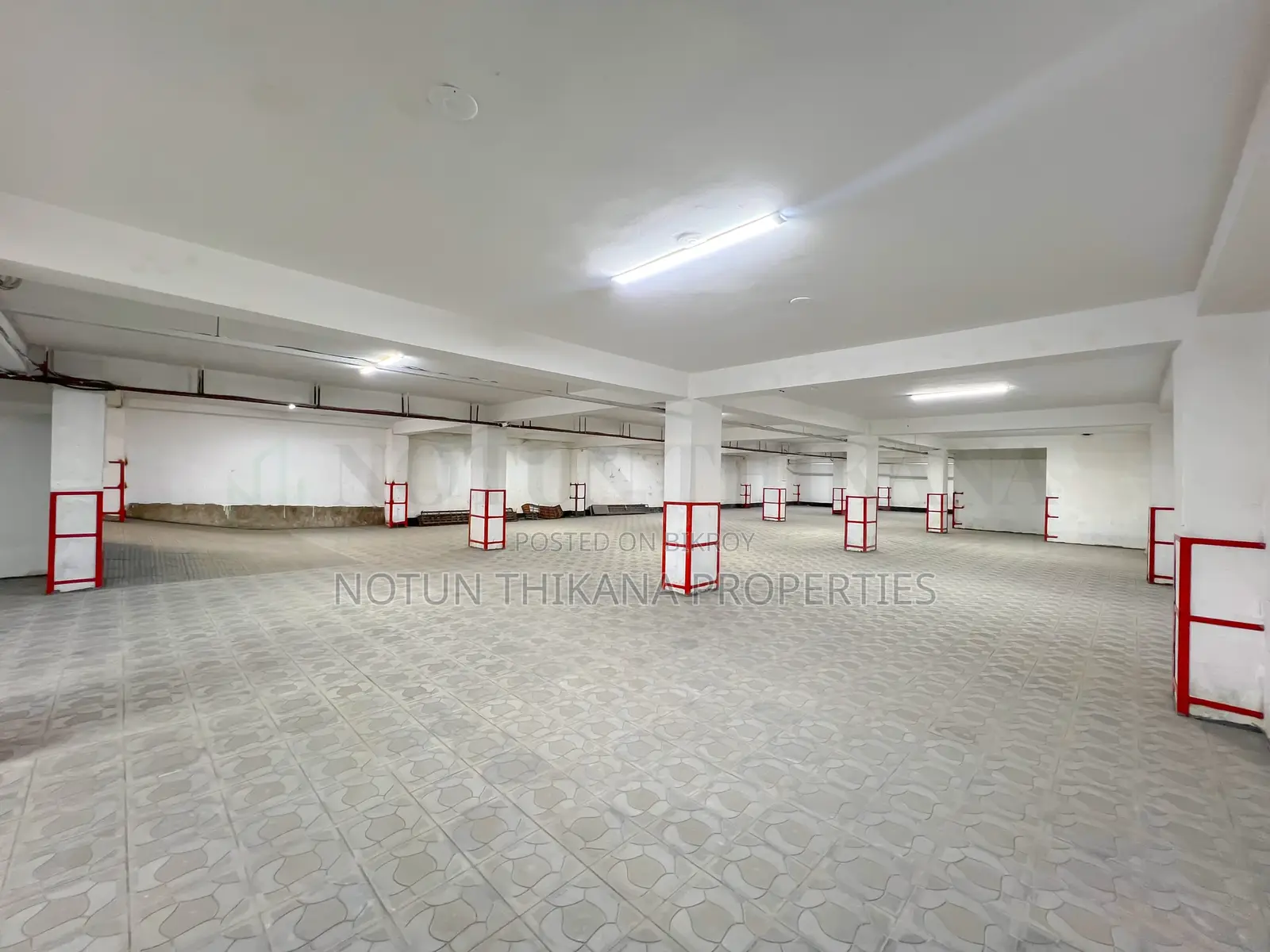 5500 Sqft Premium Commercial Space Available for Rent in Mirpur.