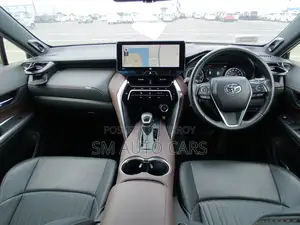 Toyota Harrier Non Hybrid Z Pearl 2021