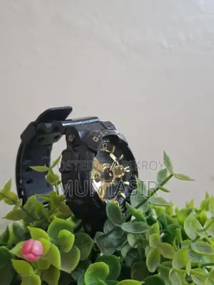 জি-শক। ২০ বার পানি নিরোধক।