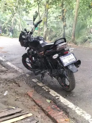 Bajaj Discover 100 . 2016