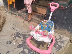 বেবি ওয়াকার বিক্রয়ের জন্য