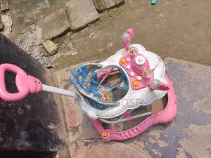 বেবি ওয়াকার বিক্রয়ের জন্য