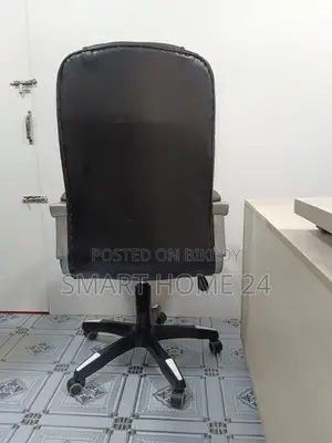 Premium Executive Office Chair – High Back Design & Super Comfort