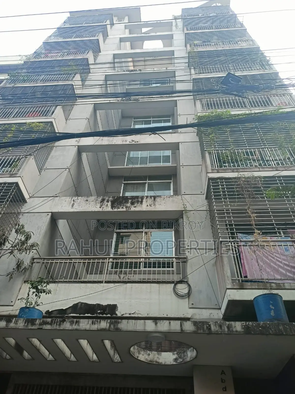 Used Flat For Sale In Bashundhara R/A- Block-D