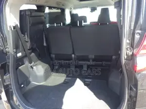 Toyota Noah Hybrid X New Shape 2022
