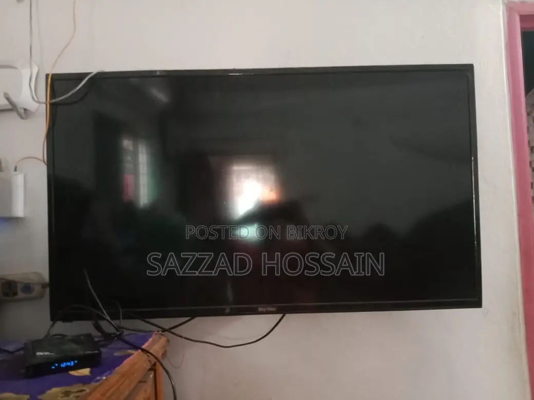 42 inch black LED tv