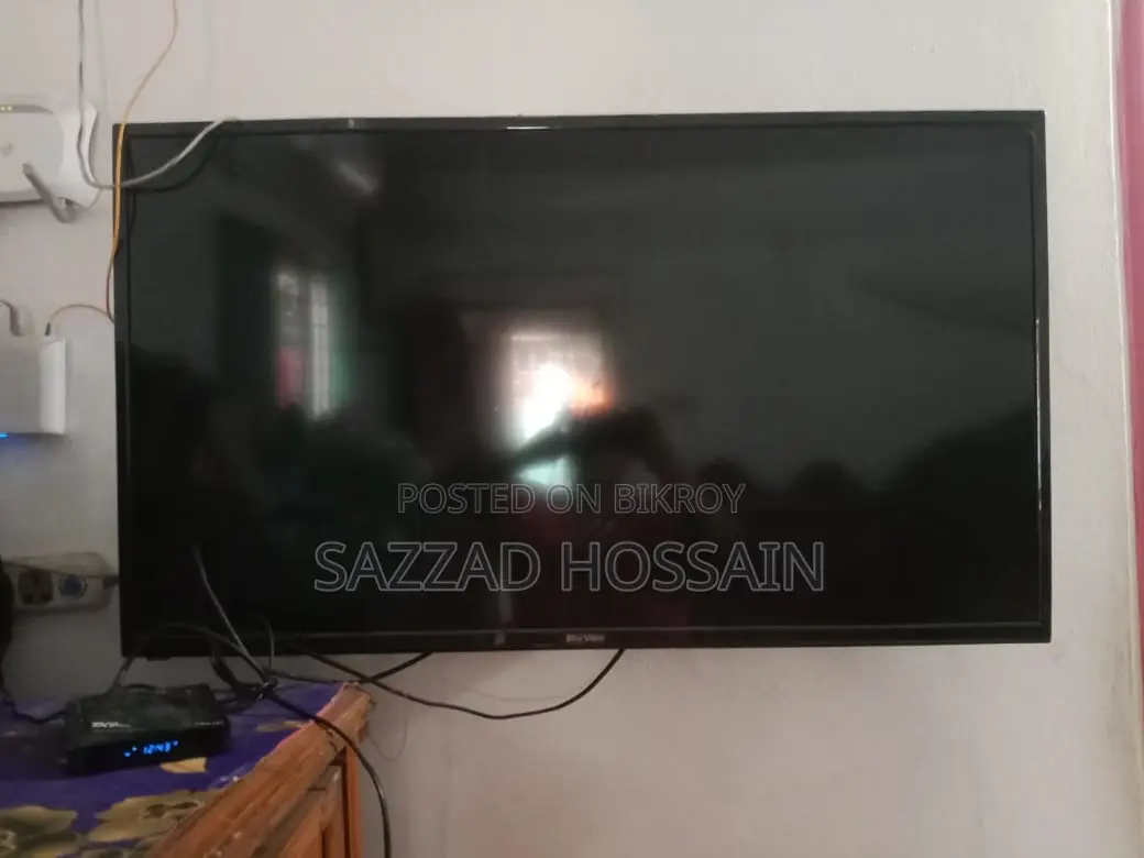 42 inch black LED tv