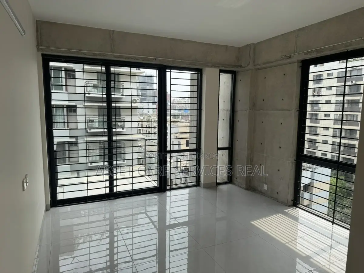 Excellent brand new apartment Sale in Gulshan