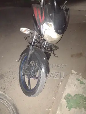 Bajaj Discover 125 . 2015