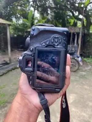 cannon 700d