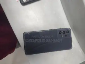 Samsung Galaxy A32 . (Used)