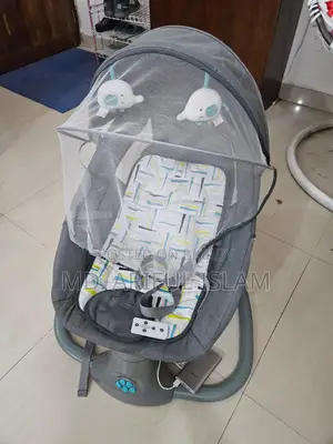 Baby Cradle Mastela 3 in 1 Delux Multi-functional Bassinet