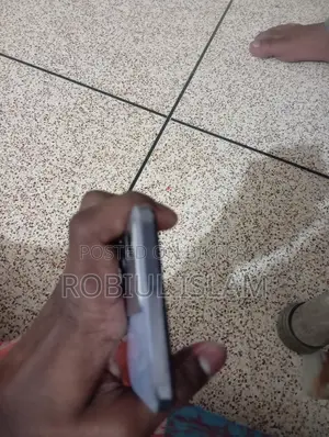 Vivo V27e . (Used)