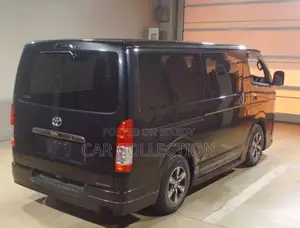 Toyota Hiace 2021