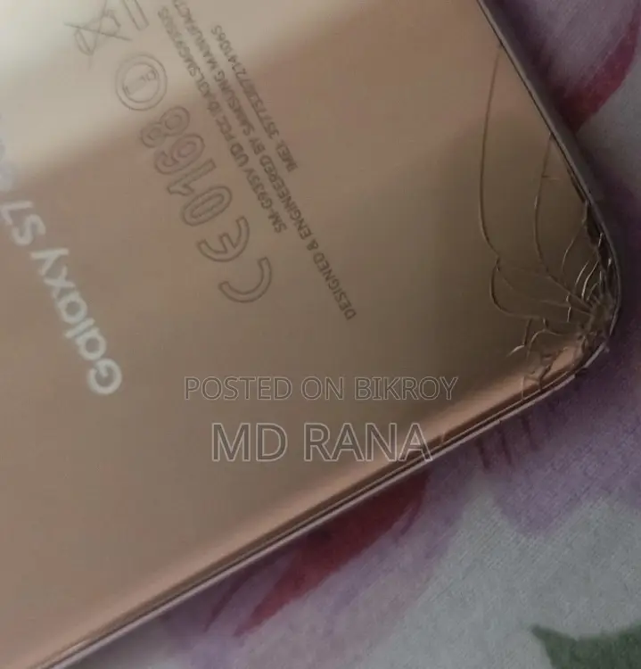 Samsung Galaxy S7 Edge . (Used)
